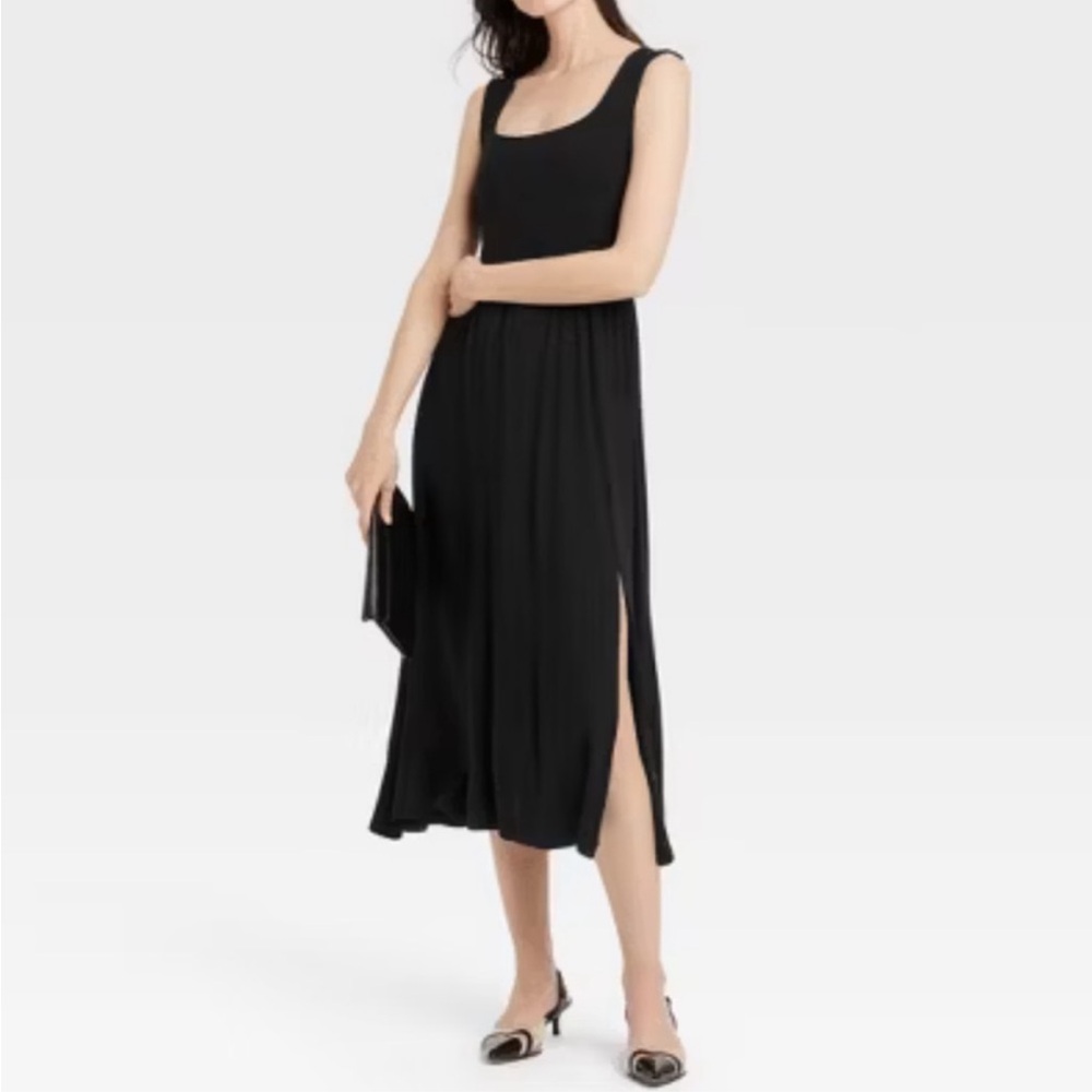 Elegant Black Sleeveless Dress - Picture 4 of 13
